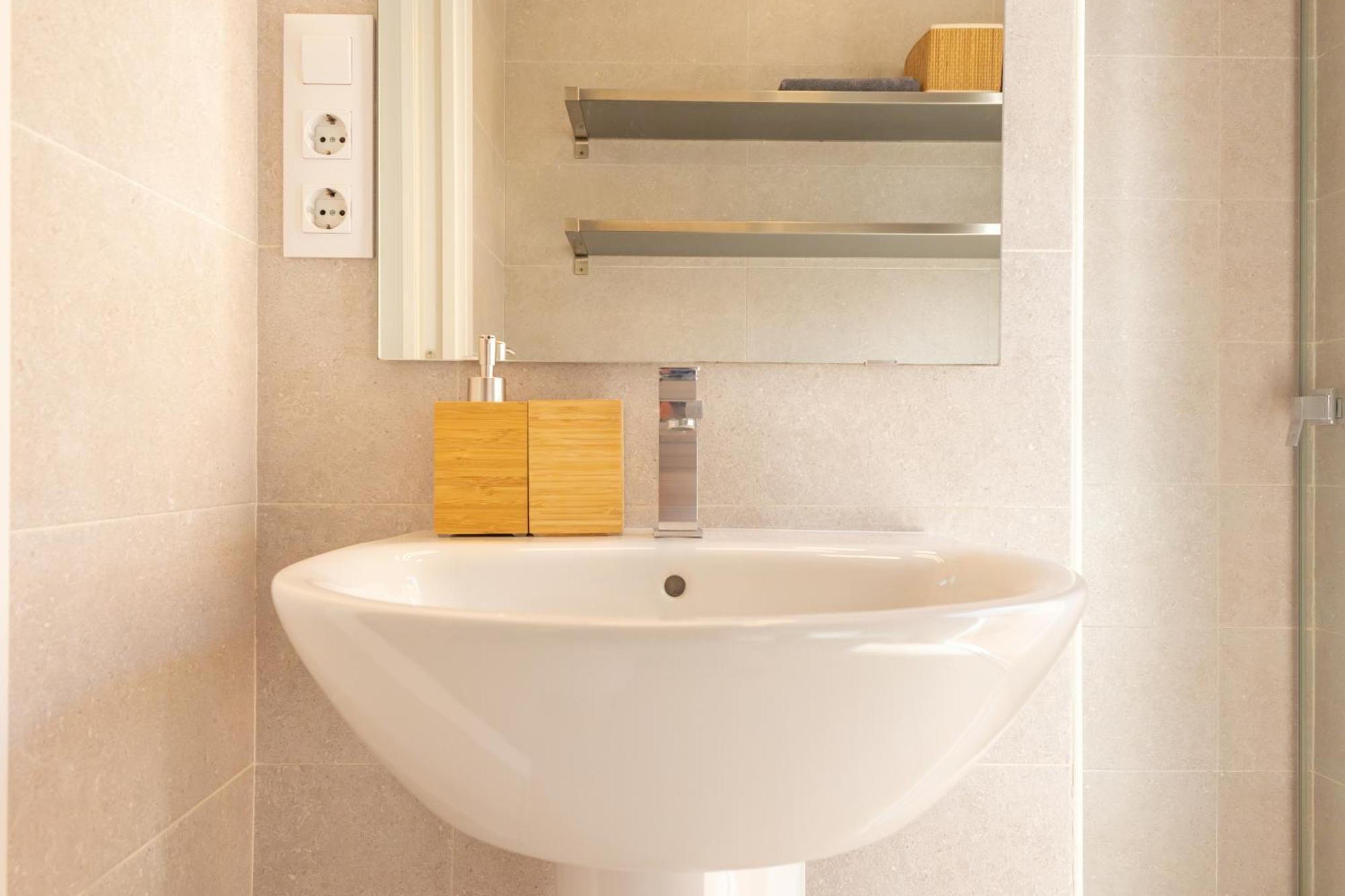סביליה Charming 2 Bedroom Apartment At Iconic Triana Neighborhood By Ocityzen מראה חיצוני תמונה